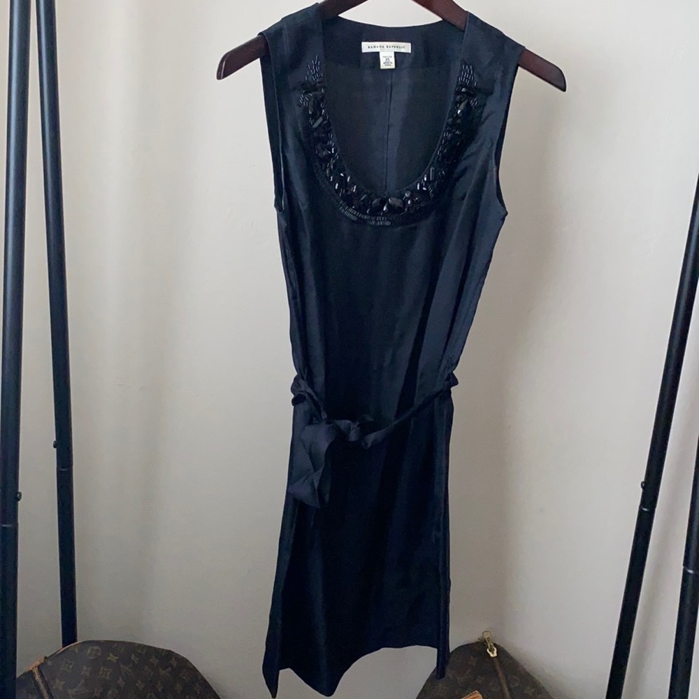 Banana Republic silk shift dress
